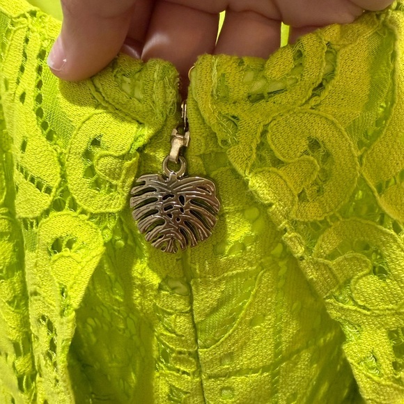 Lilly Pulitzer Celyn Lace Romper Neon Yellow/lime Eyelet Size 0 - Picture 7 of 7